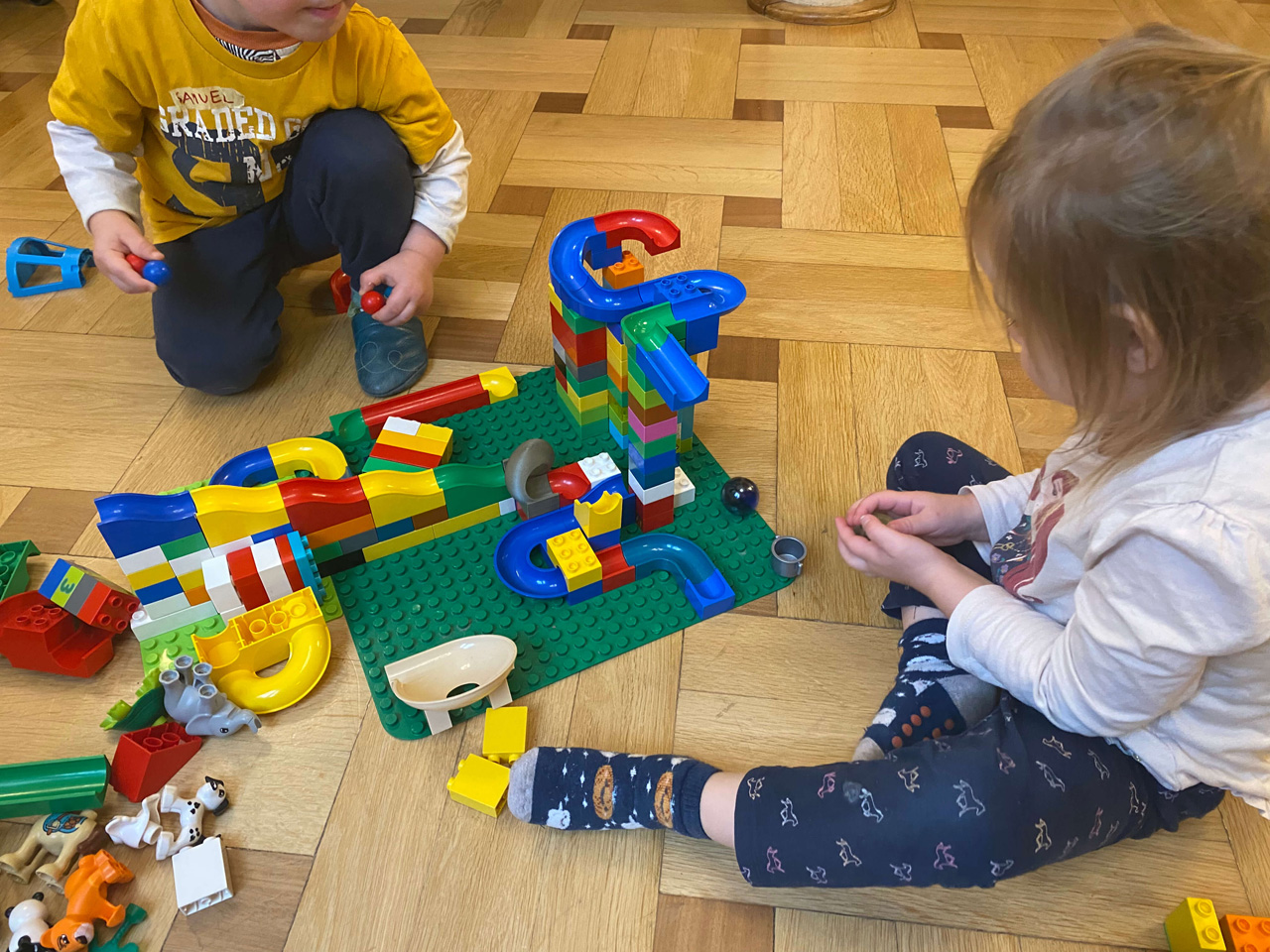Lego Duplo Murmelbahn im Kinderbereich
